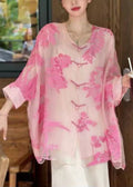 Well Tailored Blouse with a Graceful Silhouette