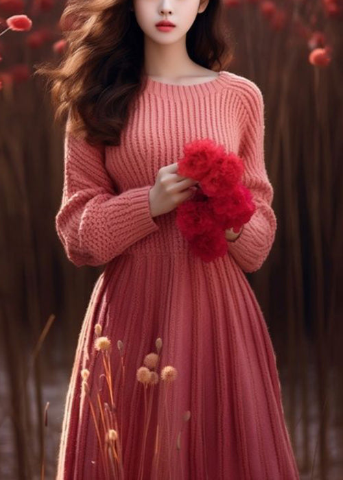 Well Tailored Sweater with a Graceful Silhouette