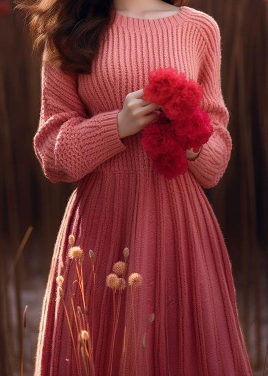 Well Tailored Sweater with a Graceful Silhouette