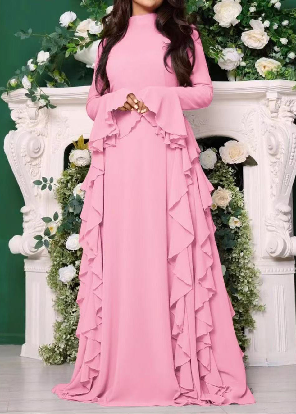 Effortlessly Elegant Dress with a Timeless Design