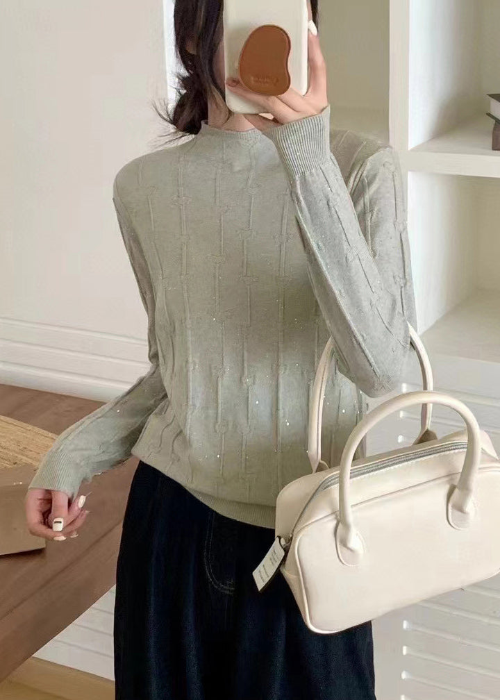 Classic Vintage Sweater with a Flattering Fit