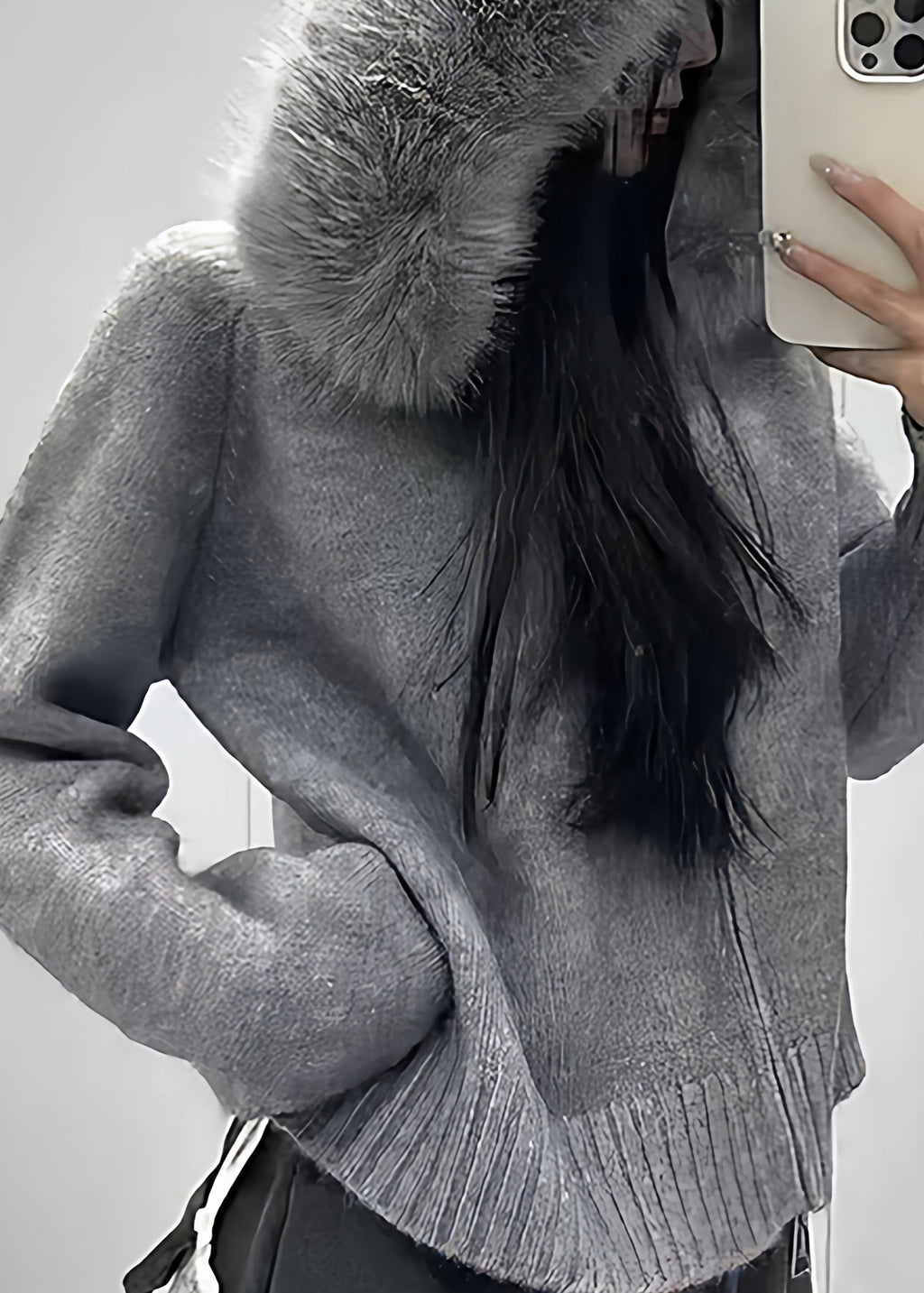 Well Tailored Coat with a Graceful Silhouette