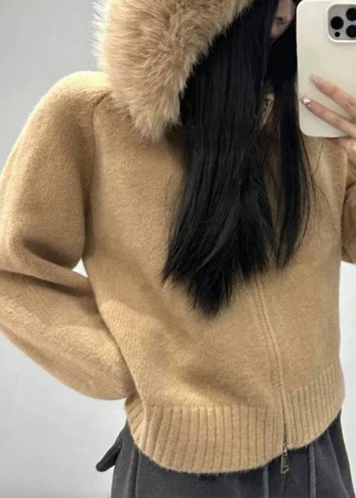 Well Tailored Coat with a Graceful Silhouette
