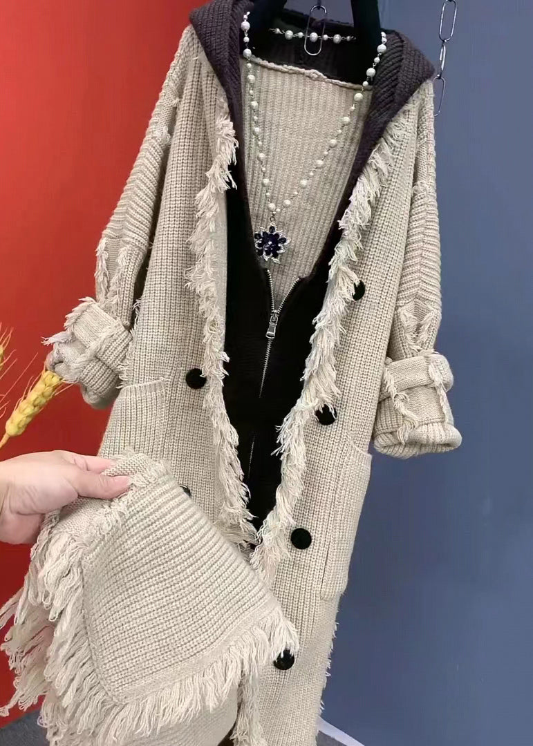 Gracefully Styled Coat for Any Occasion