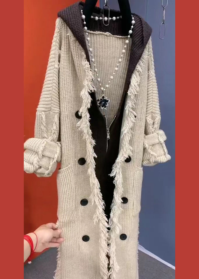 Gracefully Styled Coat for Any Occasion