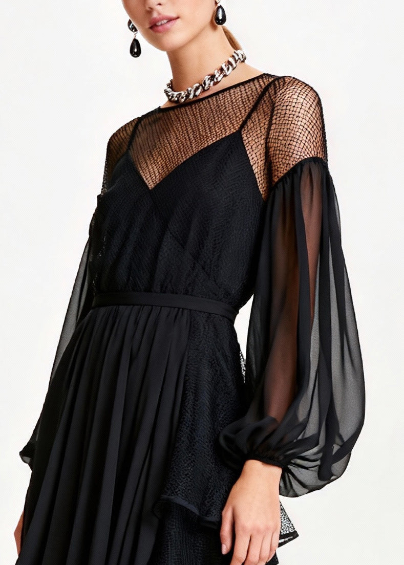 Beautifully Finished Dress in a Timeless Design