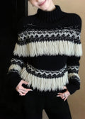 Classic Vintage Pullover with a Flattering Fit