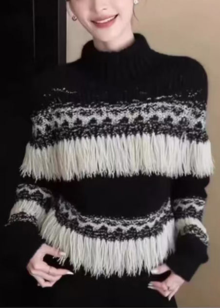 Classic Vintage Pullover with a Flattering Fit