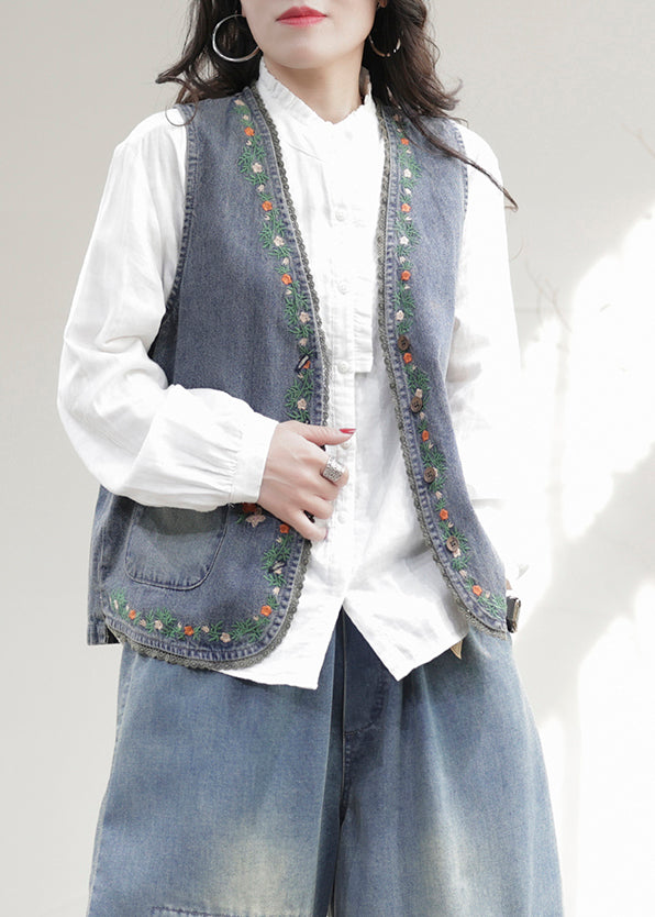 Classic Vintage Coat with a Flattering Fit