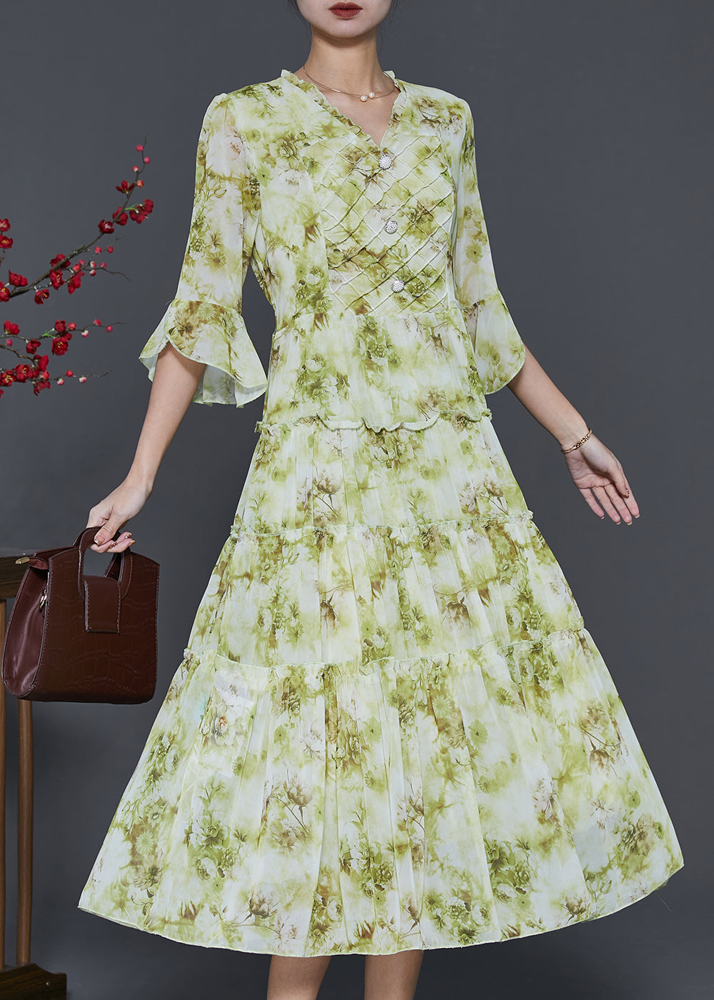 Gracefully Styled Dress for Any Occasion