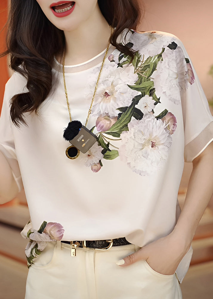 Elegantly Styled Blouse for Everyday Wear
