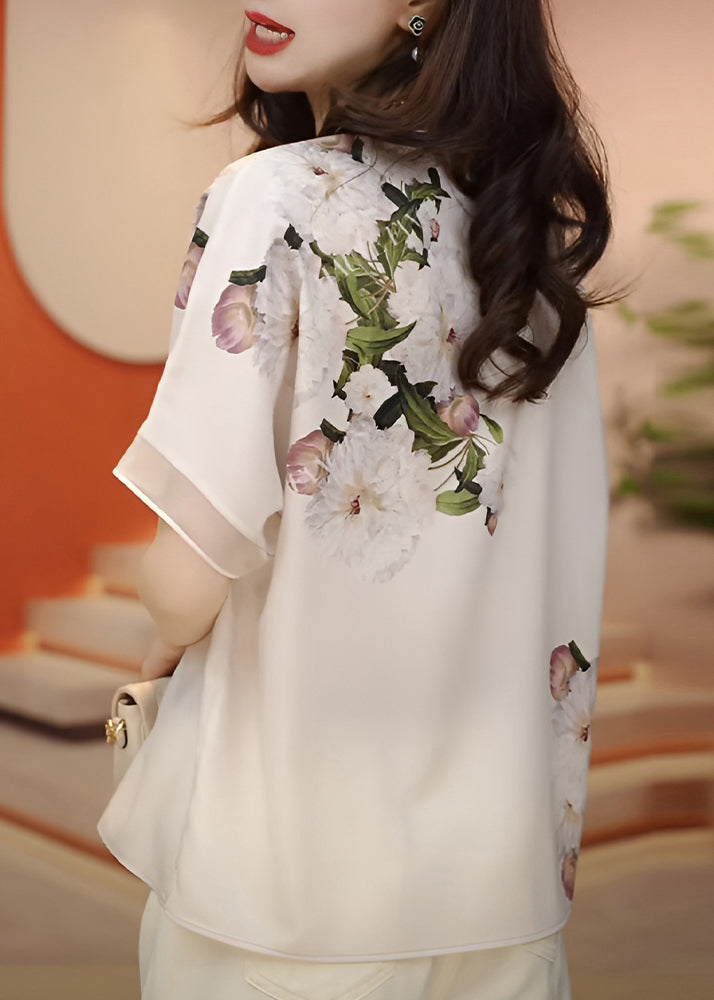 Elegantly Styled Blouse for Everyday Wear