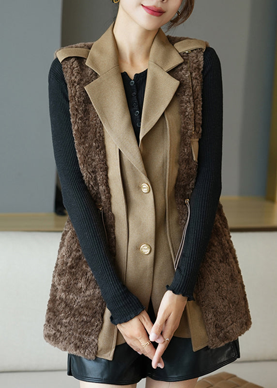 Gracefully Styled Coat for Any Occasion