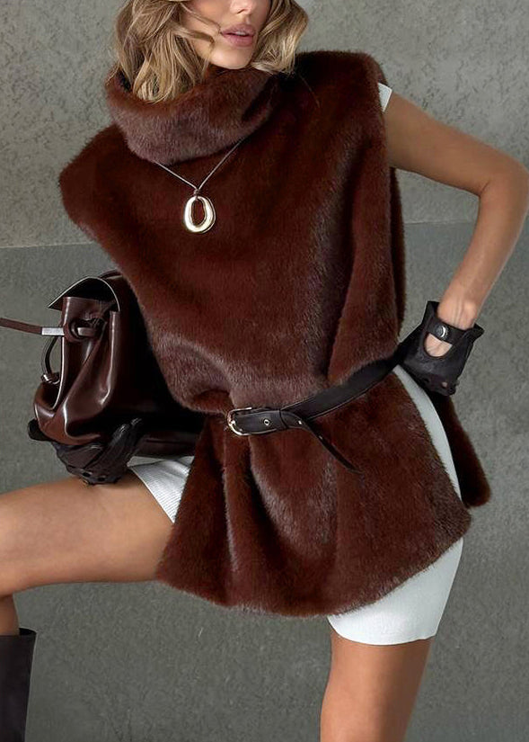 Well Tailored Coat with a Graceful Silhouette