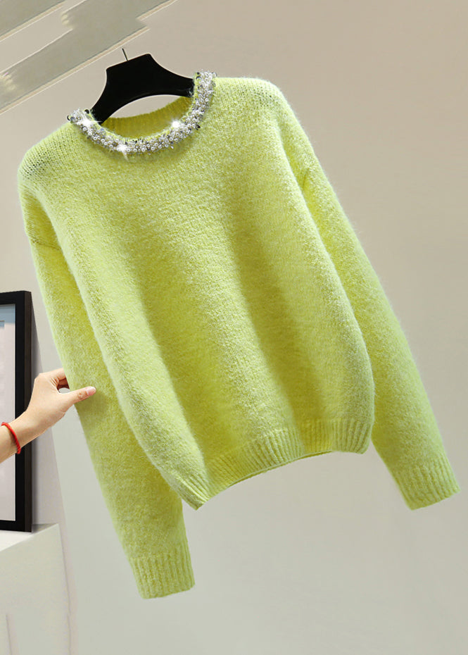 Effortlessly Elegant Sweater with a Timeless Design