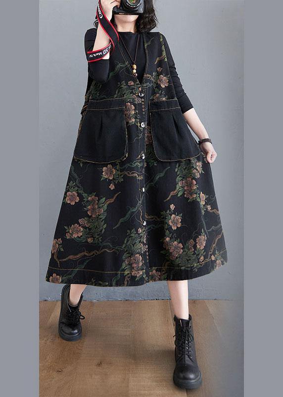 A Vintage Style Coat with Delicate Timeless Details