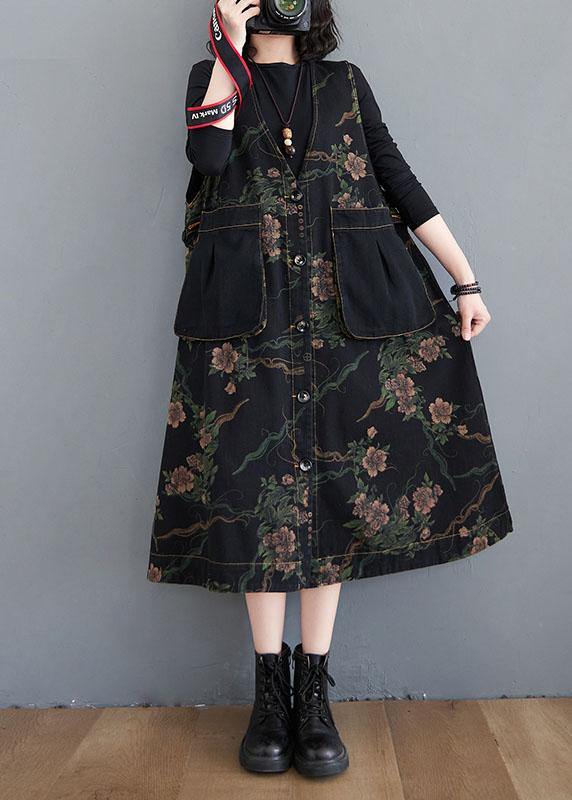 A Vintage Style Coat with Delicate Timeless Details