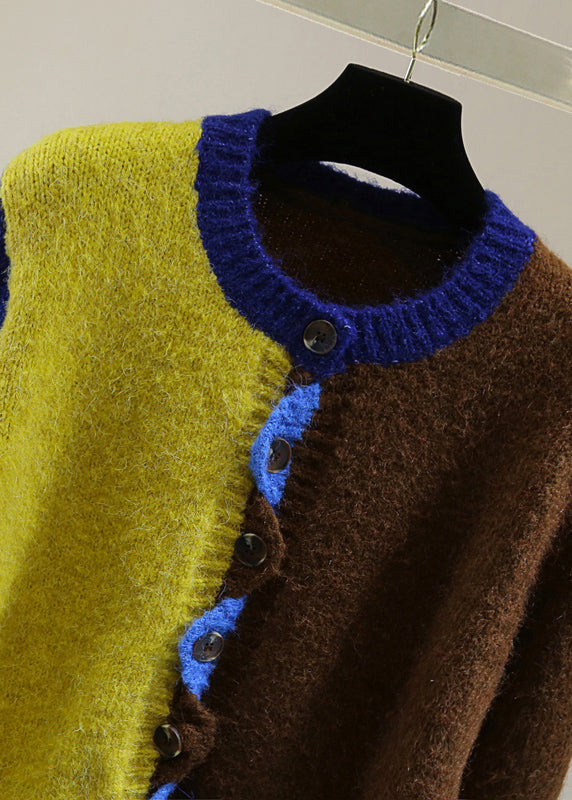 Gracefully Styled Sweater for Any Occasion