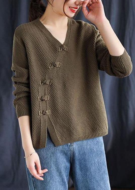 Well Tailored Sweater with a Graceful Silhouette
