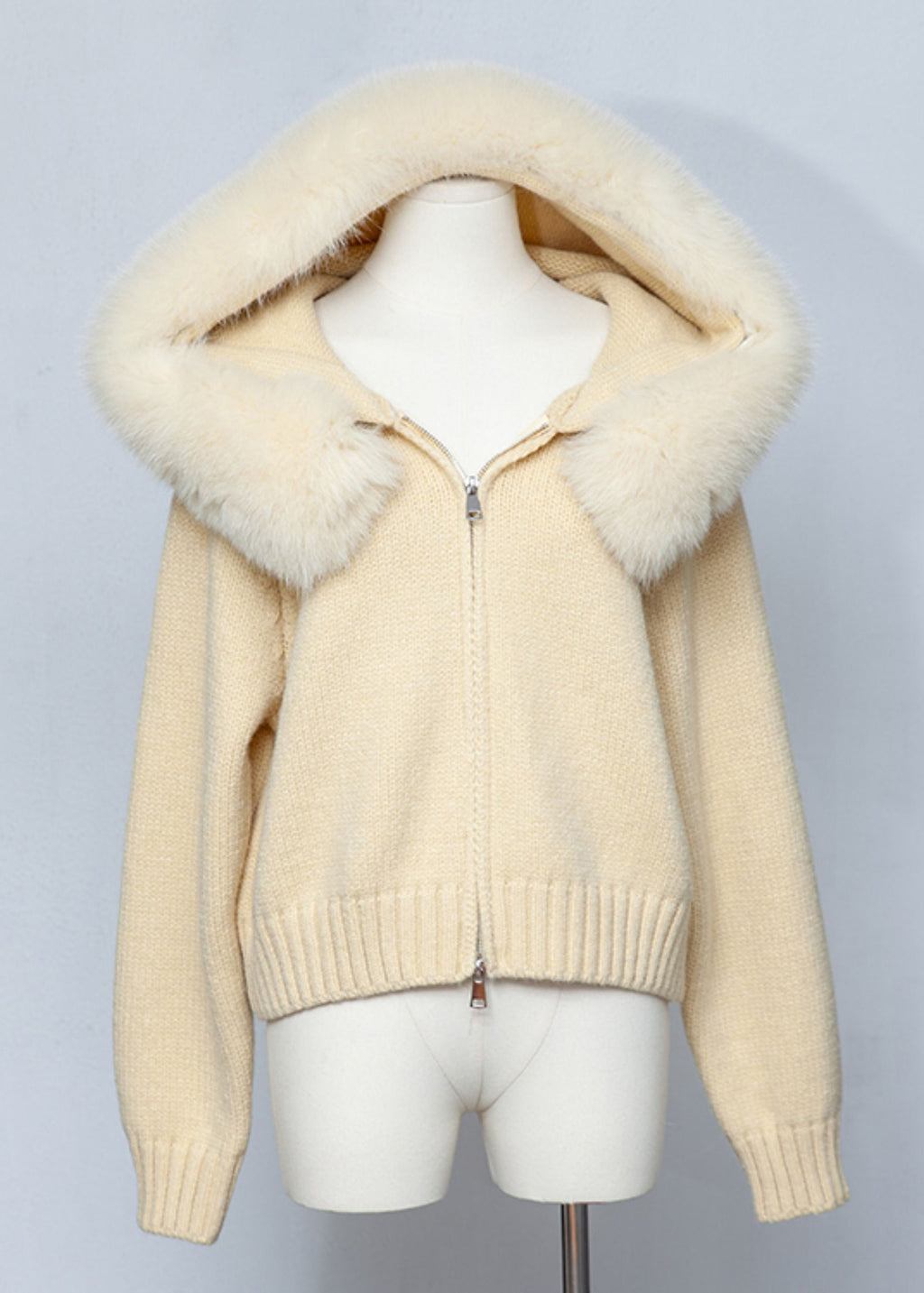 Elegantly Styled Coat for Everyday Wear