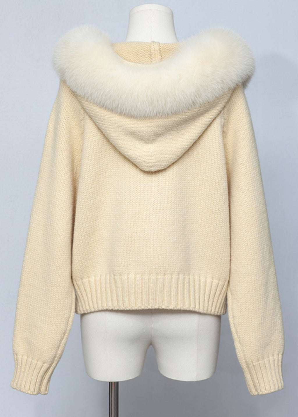 Elegantly Styled Coat for Everyday Wear