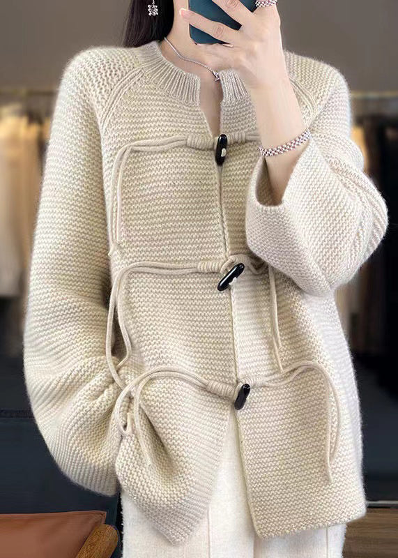 Beautifully Finished Coat in a Timeless Design