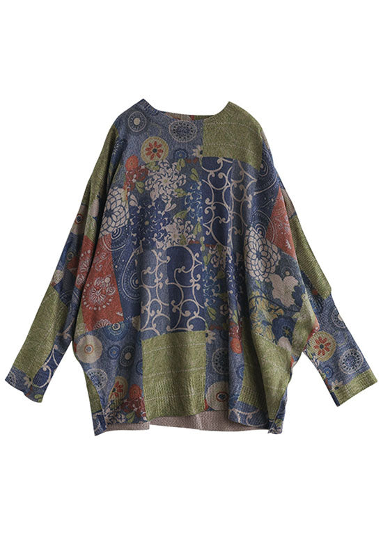Classic Vintage Sweater with a Flattering Fit