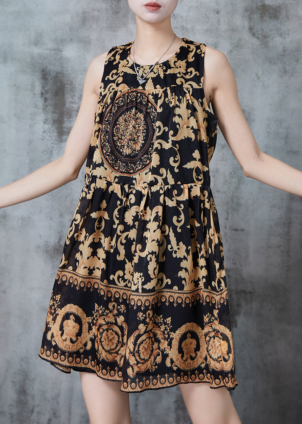 Beautifully Crafted Dress in a Classic Style