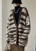 Effortlessly Elegant Cardigan with a Timeless Design