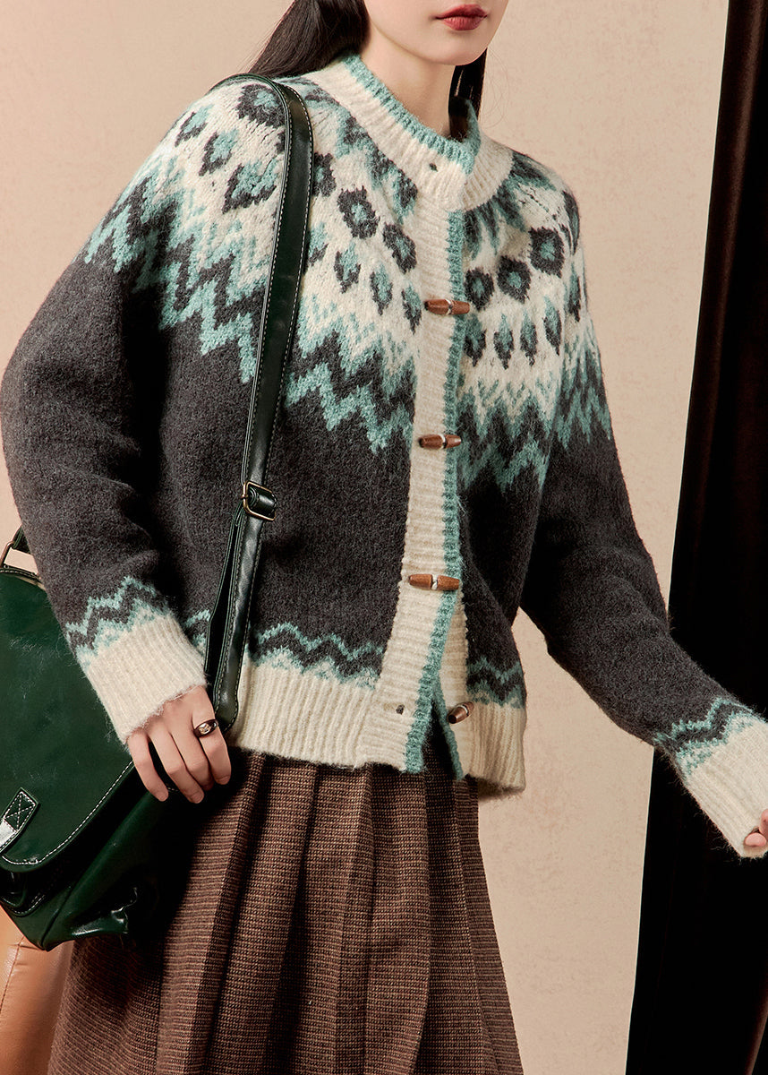 Classic Vintage & Enduringly Stylish Coat