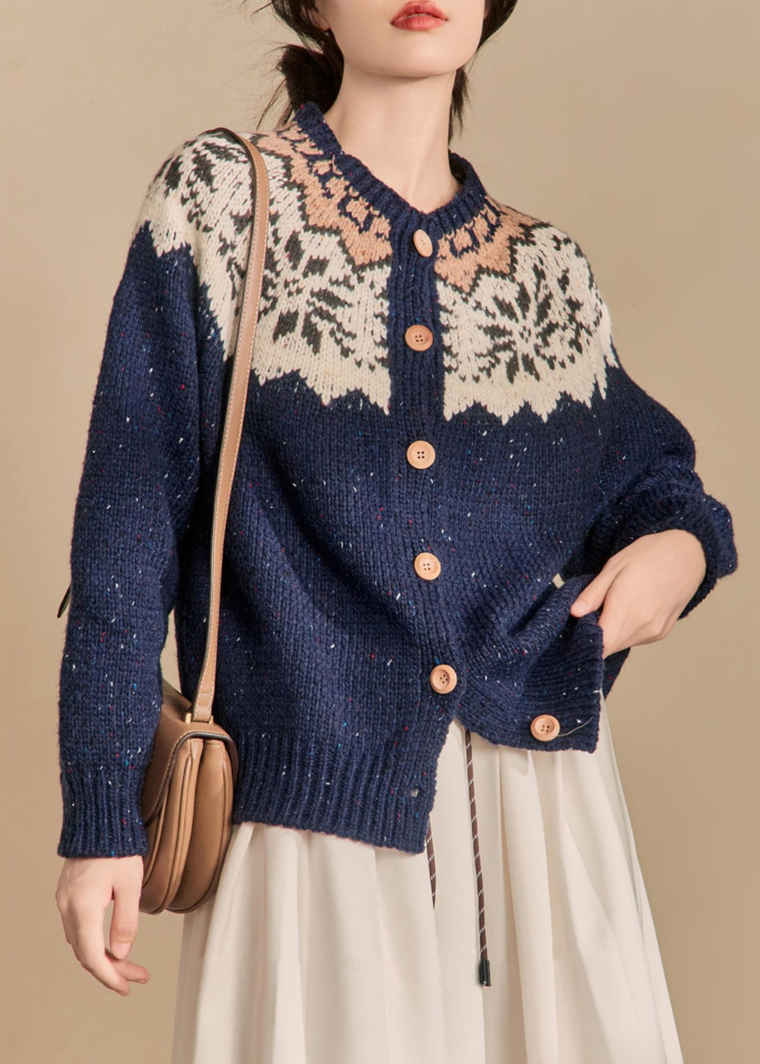 Well Tailored Coat with a Graceful Silhouette
