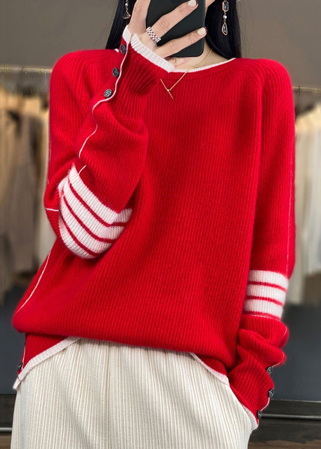 Classic Vintage Sweater with a Flattering Fit