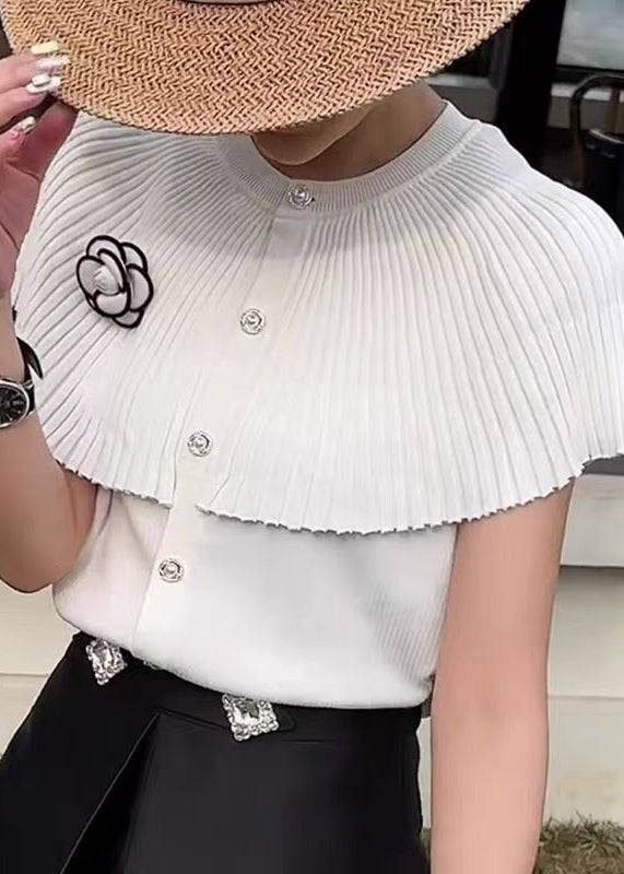 Beautifully Finished Blouse in a Timeless Design