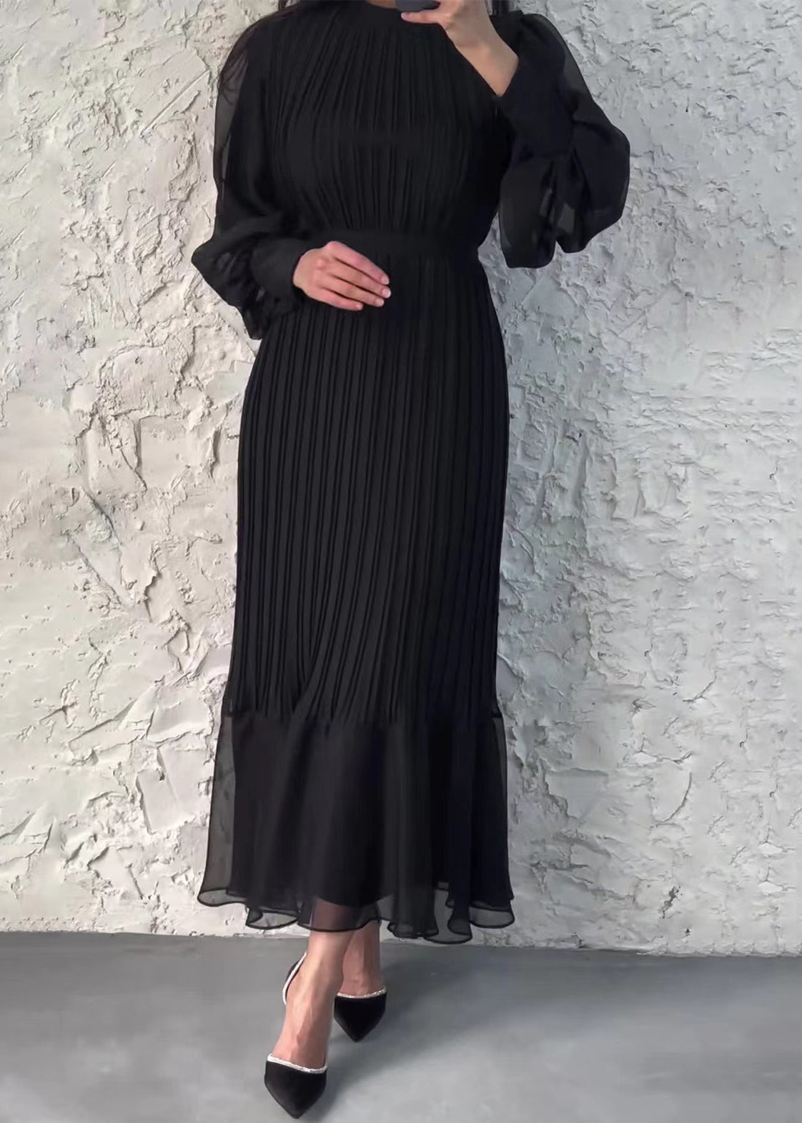 Classic Vintage & Enduringly Stylish Dress