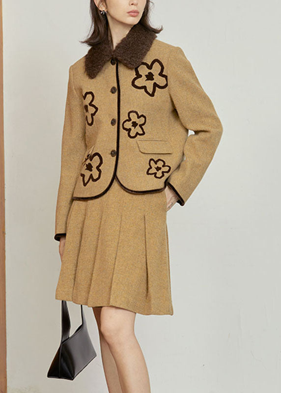 A Vintage Style Coat with Delicate Timeless Details