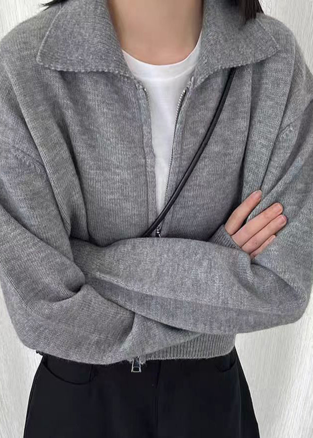 Gracefully Styled Cardigan for Any Occasion