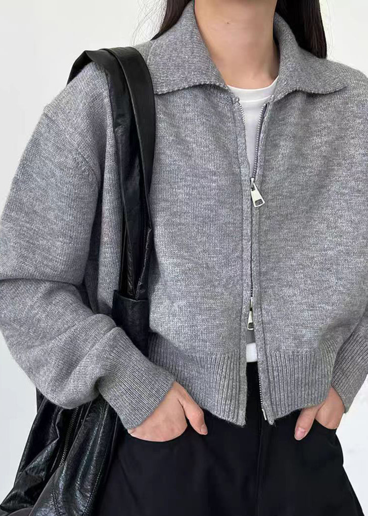 Gracefully Styled Cardigan for Any Occasion