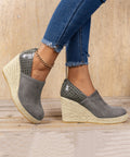Chic Orthopedic Heels with Unique Design