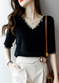 Effortlessly Elegant Sweater with a Timeless Design