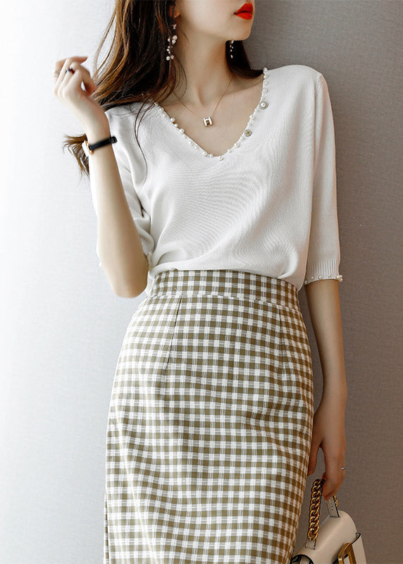 Effortlessly Elegant Sweater with a Timeless Design