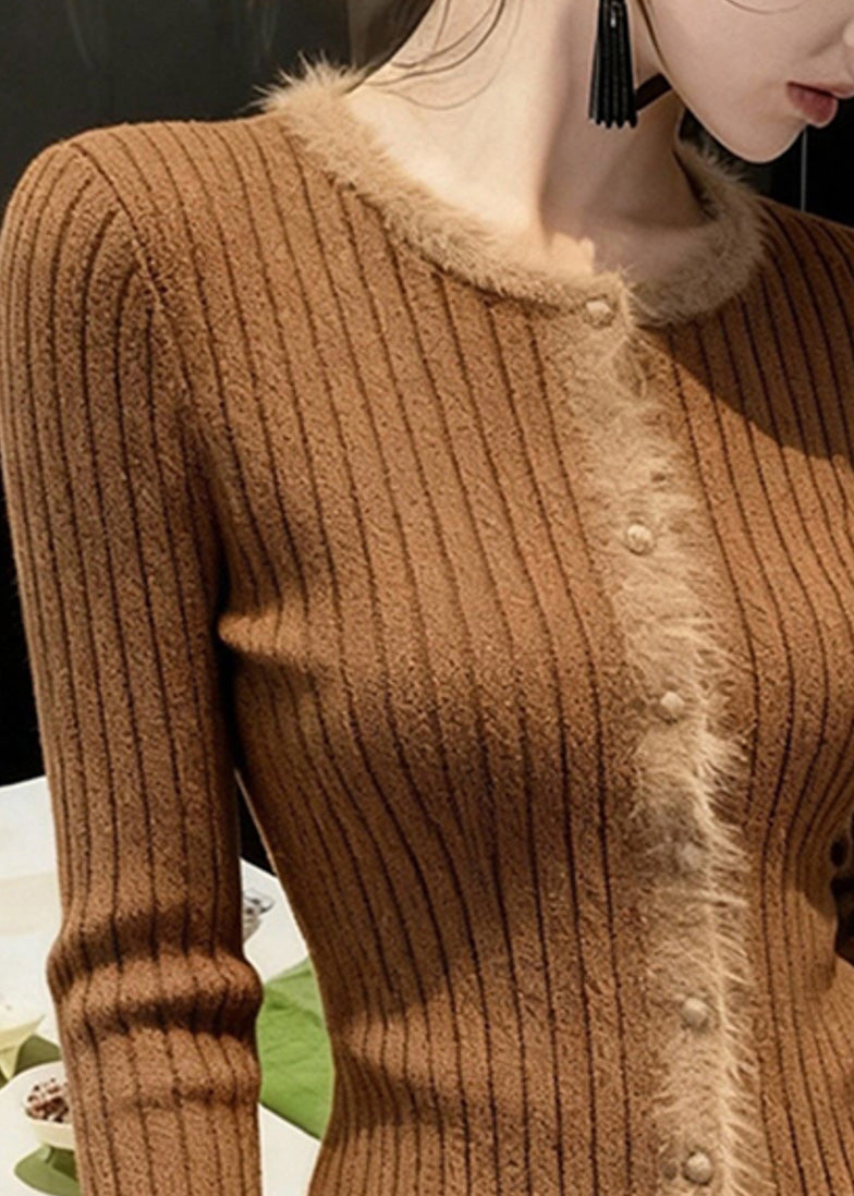 Beautifully Finished Sweater in a Timeless Design