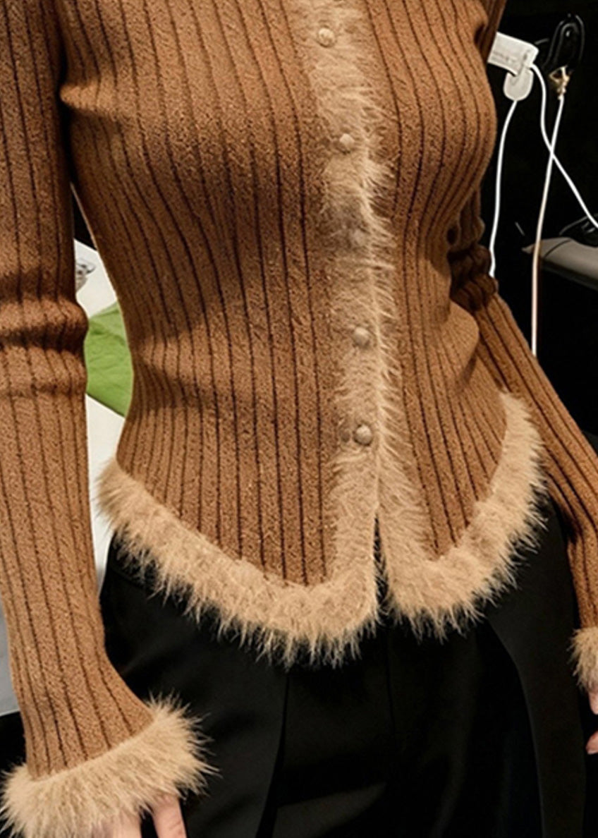 Beautifully Finished Sweater in a Timeless Design