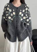 Well Tailored Coat with a Graceful Silhouette