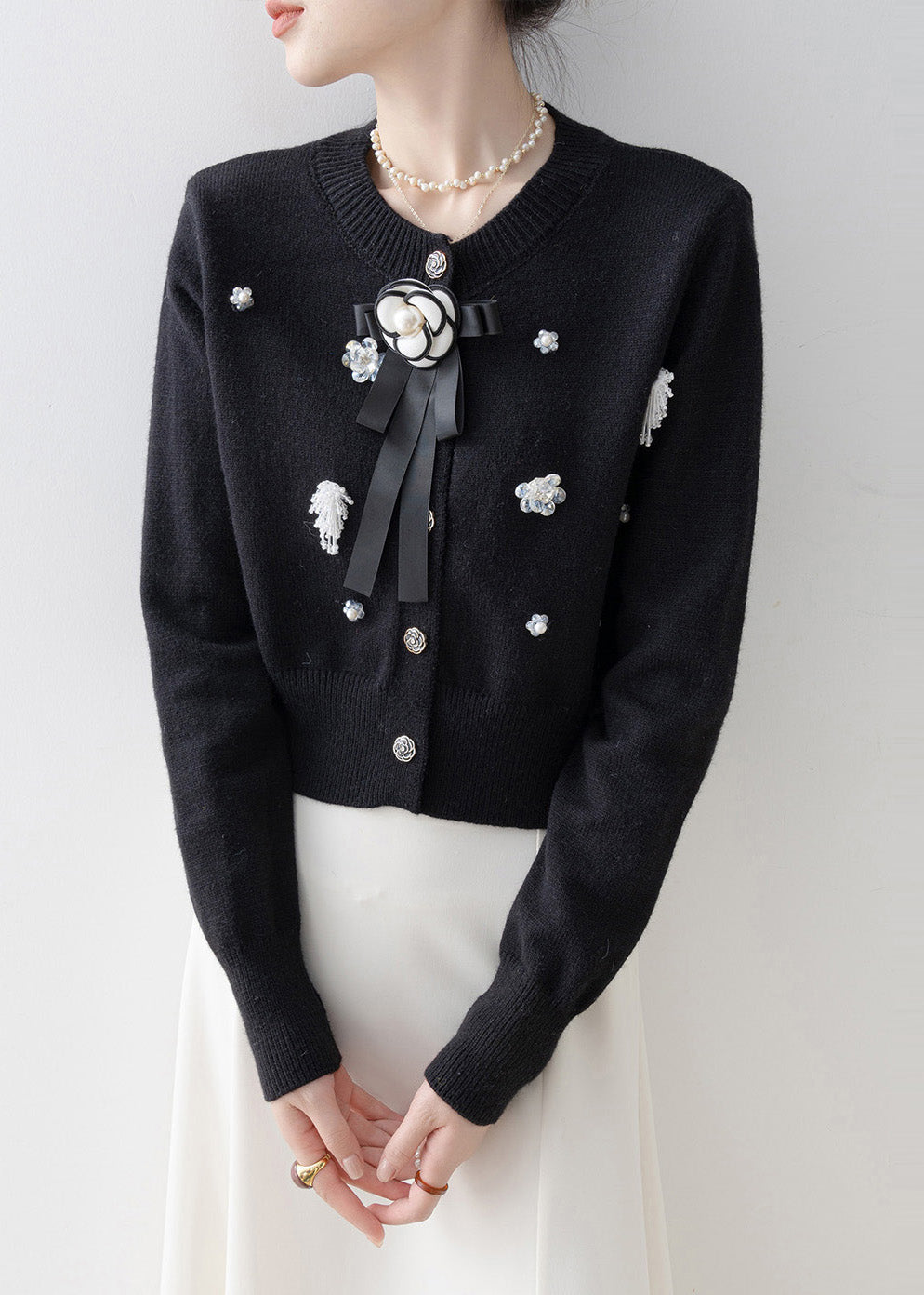 Gracefully Styled Cardigan for Any Occasion