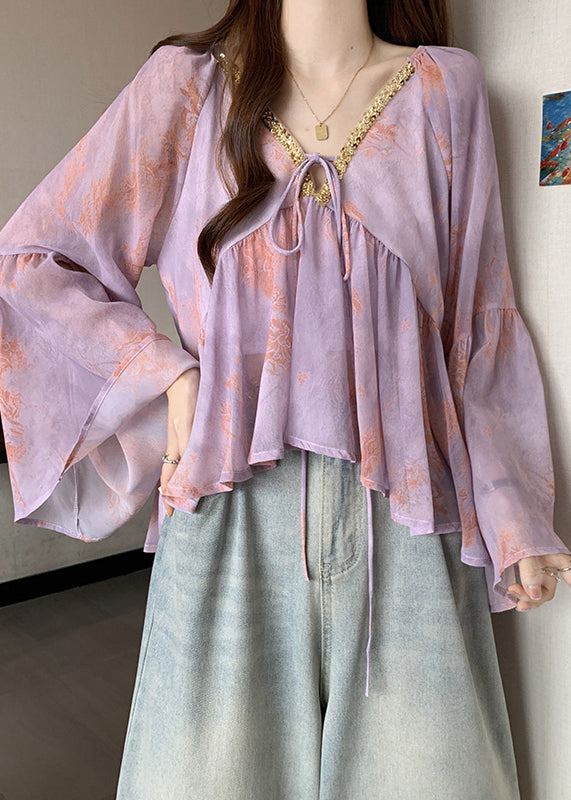 Well Tailored Top with a Graceful Silhouette
