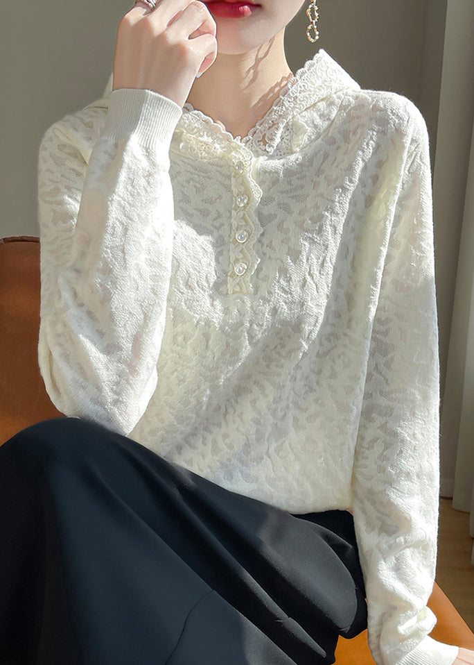Well Tailored Sweater with a Graceful Silhouette