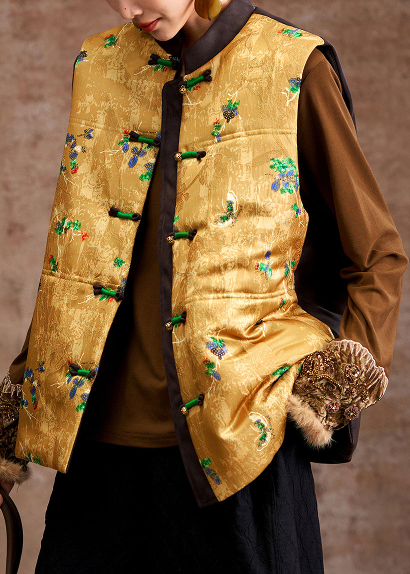 Effortlessly Elegant Coat with a Timeless Design
