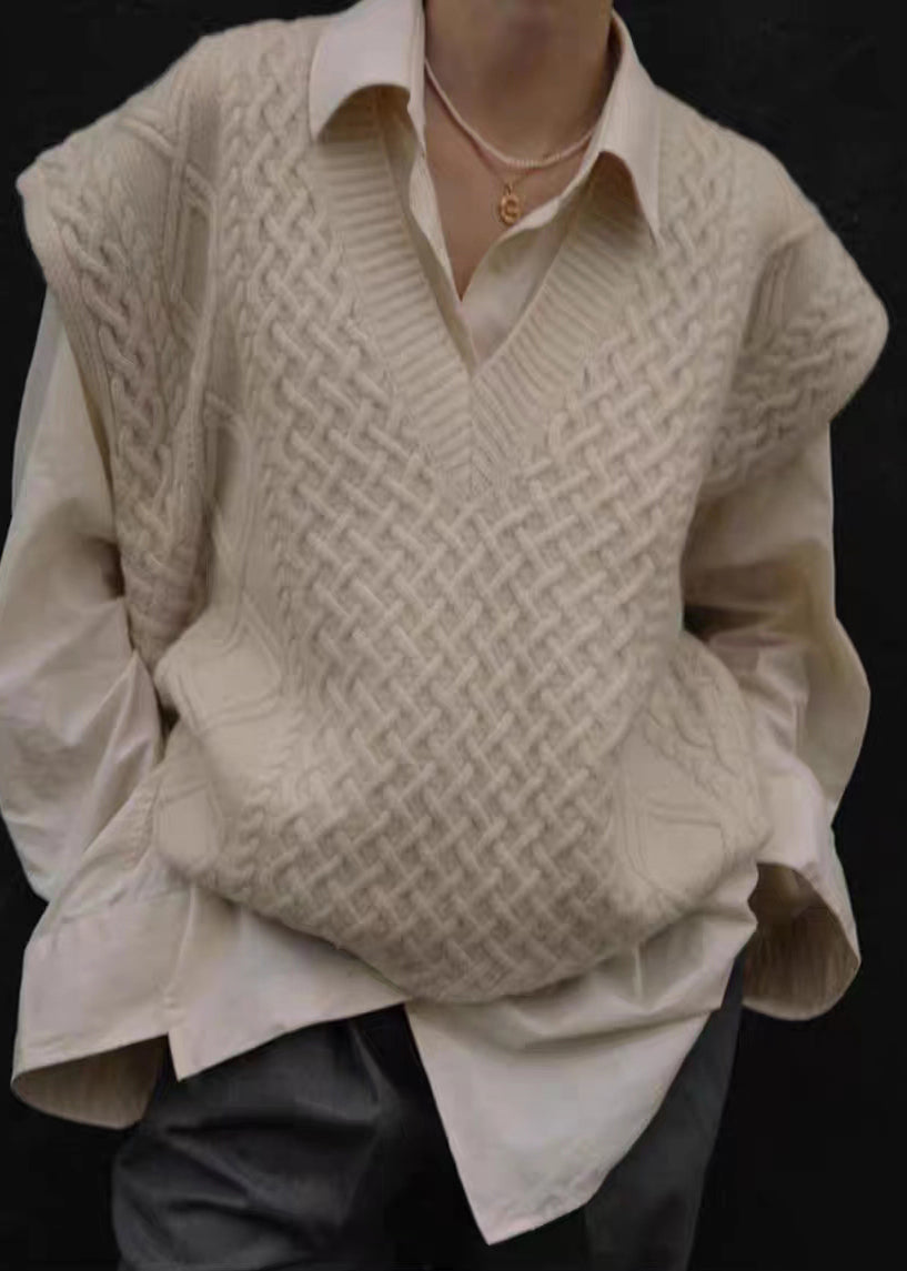 Elegantly Styled Coat for Everyday Wear