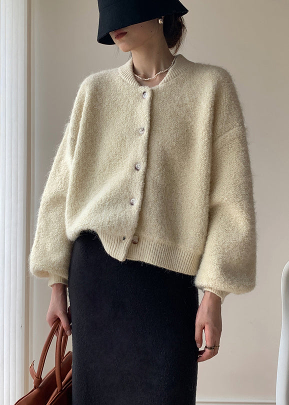 Classic Vintage Coat with a Flattering Fit