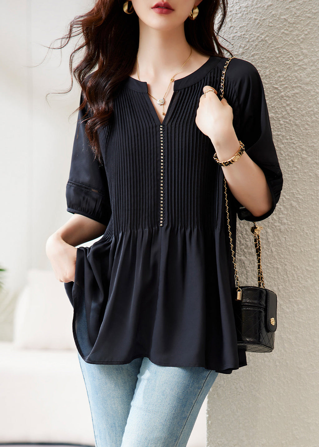 Classic Vintage & Enduringly Stylish Top